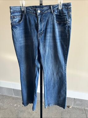 Women’s Jeans with skull on back pockets size 2X